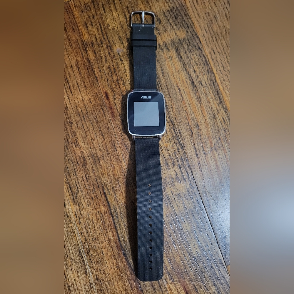 Asus VivoWatch Black and Silver